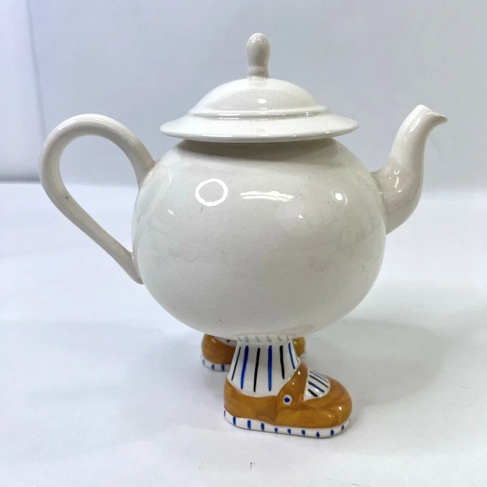 Carlton Walking Ware Teapot Yellow Shoes 1970s Lustre England Vintage‎ Tea Pot